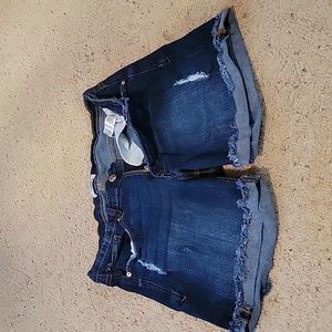 Kensie Jeans mid rise shorts size 8